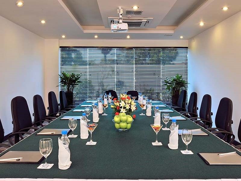 Fortune Jp Palace, Mysore - Member Itc Hotels' Group Экстерьер фото Meeting room