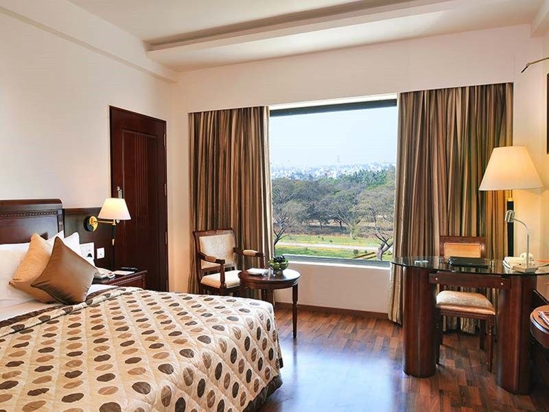 Fortune Jp Palace, Mysore - Member Itc Hotels' Group Экстерьер фото A room at The Oberoi, Gurgaon