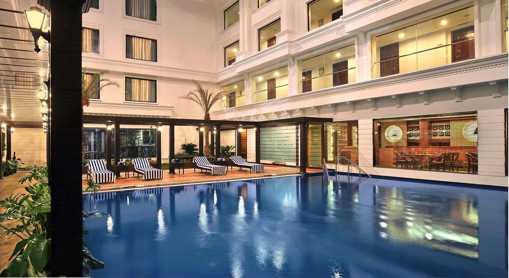 Fortune Jp Palace, Mysore - Member Itc Hotels' Group Экстерьер фото The pool at the hotel